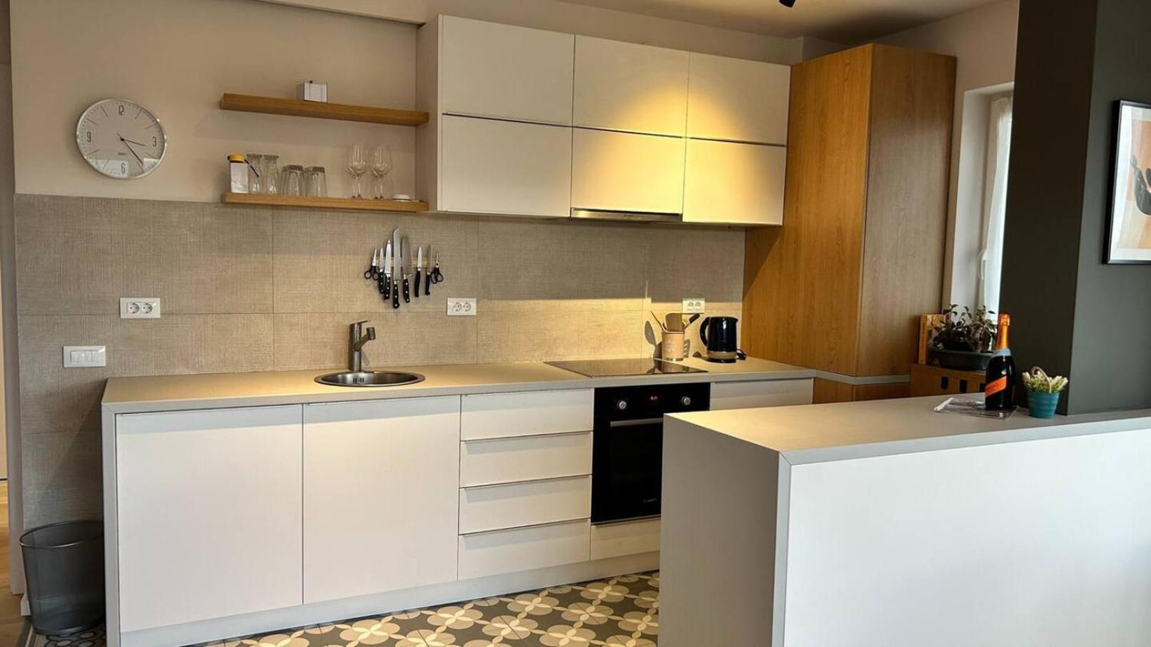 The Comfy Nest - Parking, King Size Bed, Smart Tv Apartment Cluj-Napoca