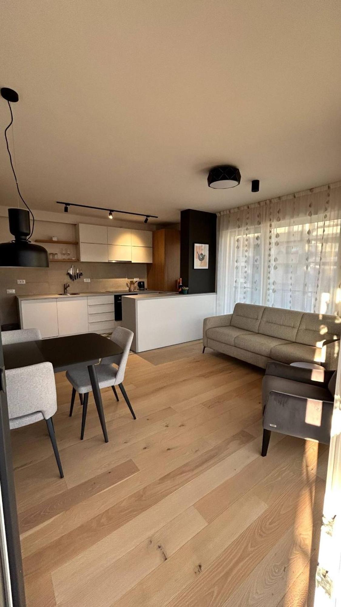 Apartment The Comfy Nest - Parking, King Size Bed, Smart Tv Cluj-Napoca
